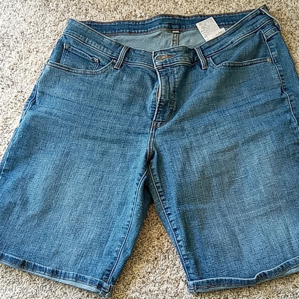 Levi Plus Bermuda shorts
